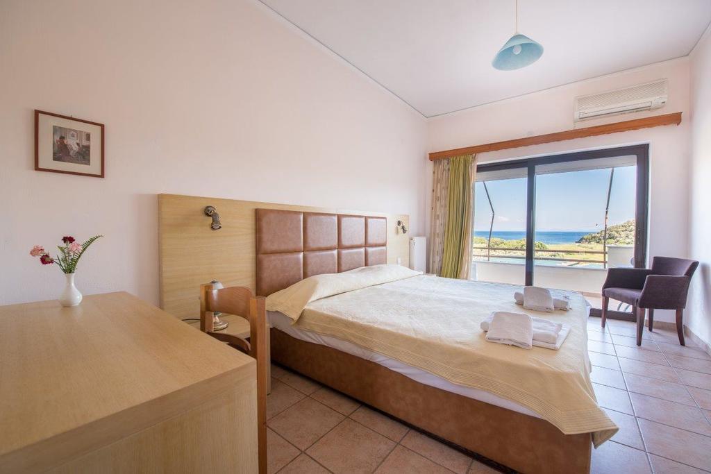 Blue Bay Hotel Charamida المظهر الخارجي الصورة