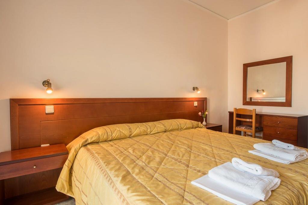 Blue Bay Hotel Charamida المظهر الخارجي الصورة